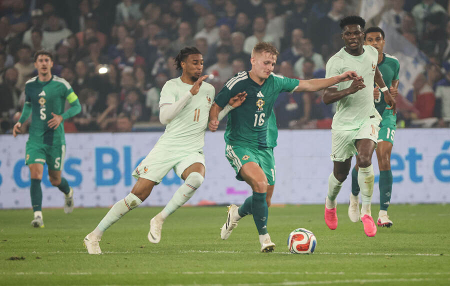 Pháp vs Bắc Ireland (02:10 – 09/06)